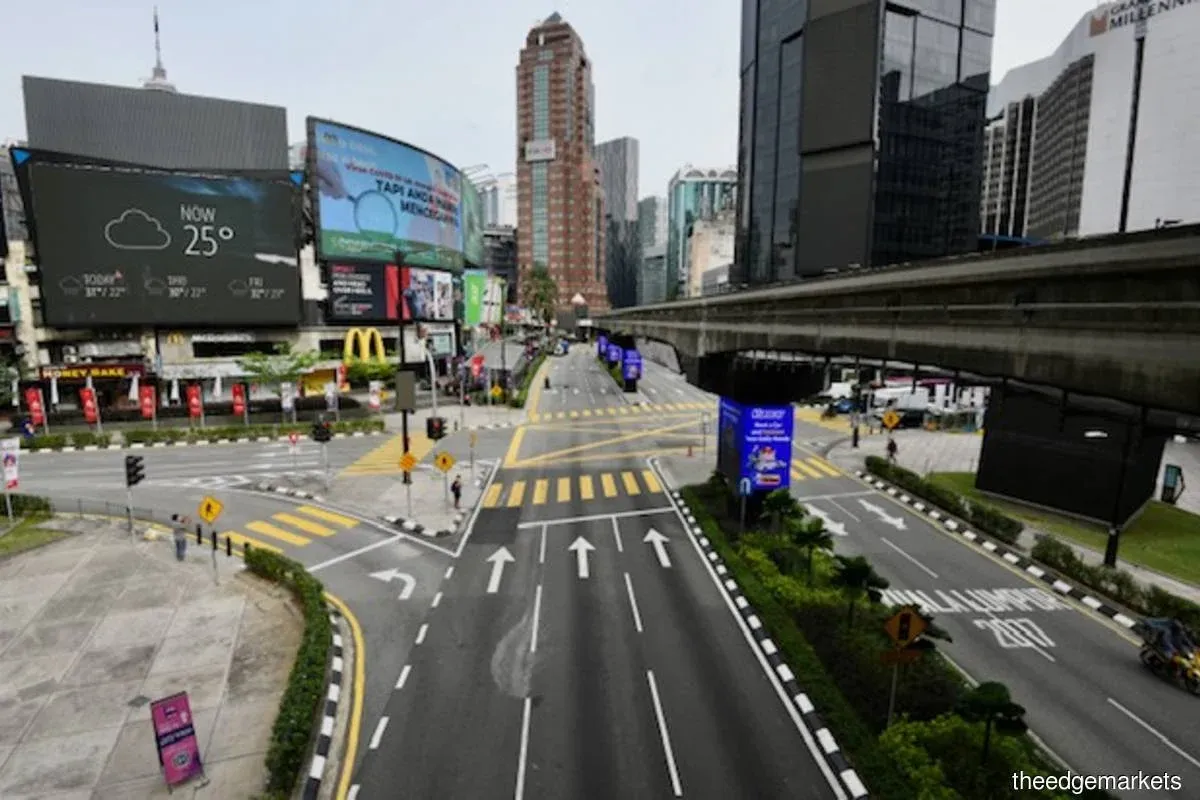 Private sector must embrace new technologies to accelerate economic recovery — PM