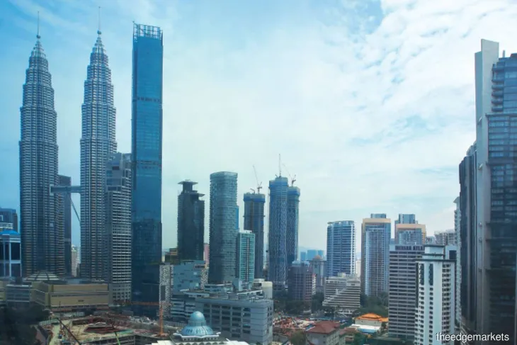 Private sector must embrace new technologies to accelerate economic recovery — PM