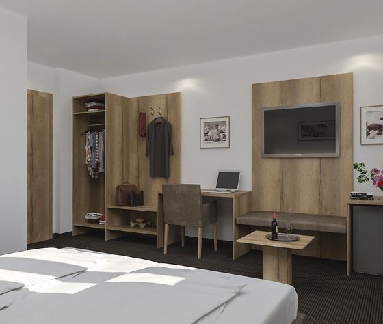 Möbel im Zimmer vom Hotel  Viktoria Garni in St. Anton am Arlberg