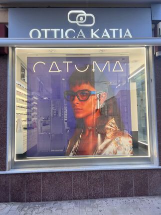 Vetrina: negozio di occhiali 