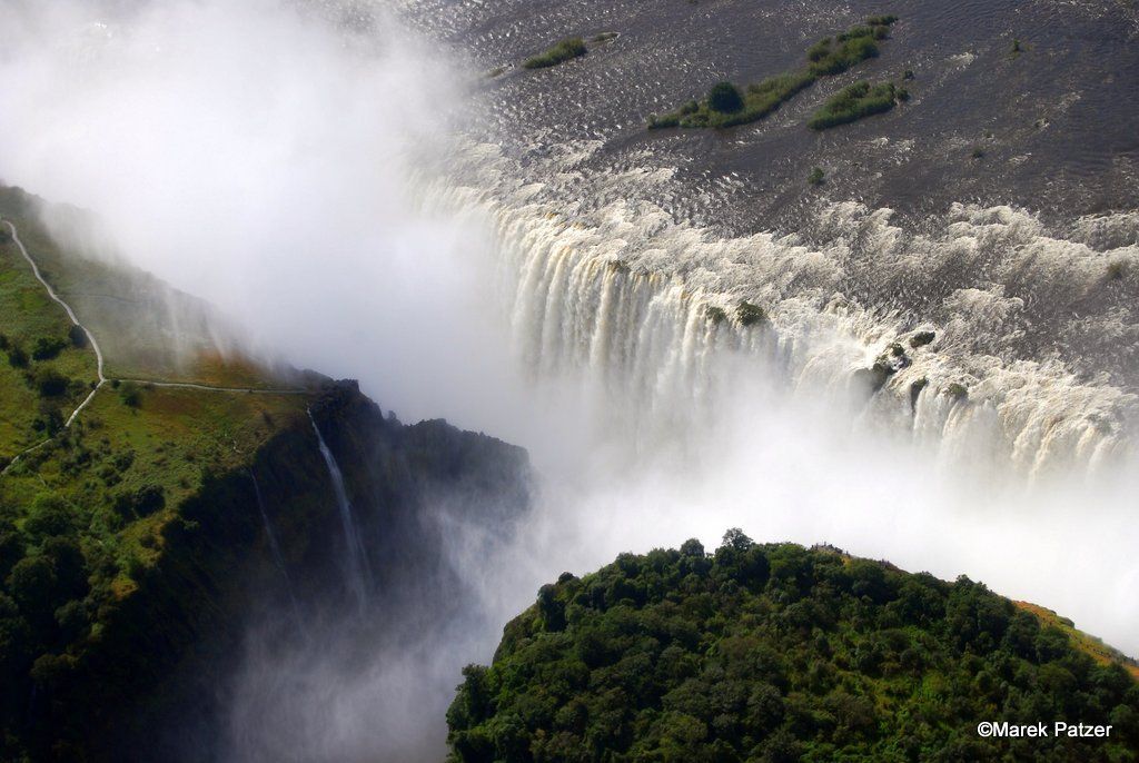 Zimbabwe – Home of the Victoria Falls