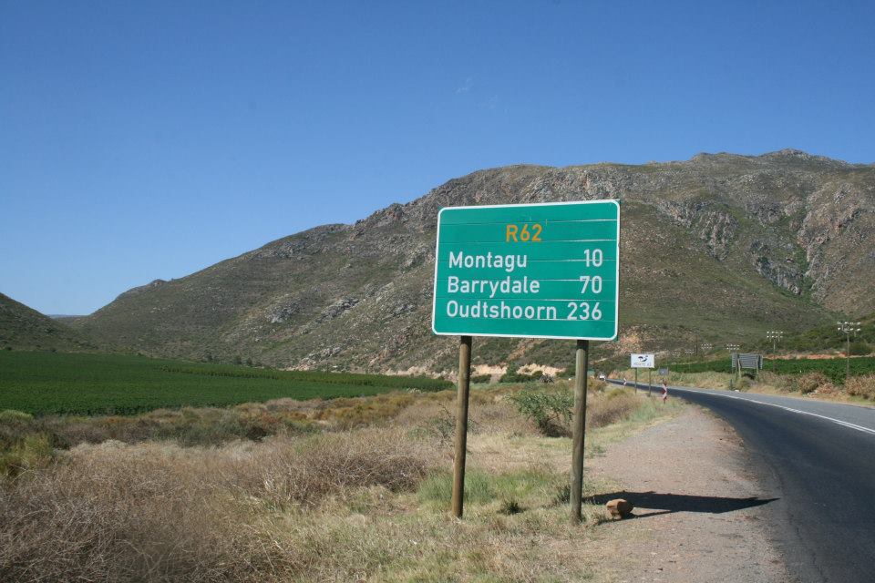 Road sign from Barrydale to Oudtshoorn, Route 62