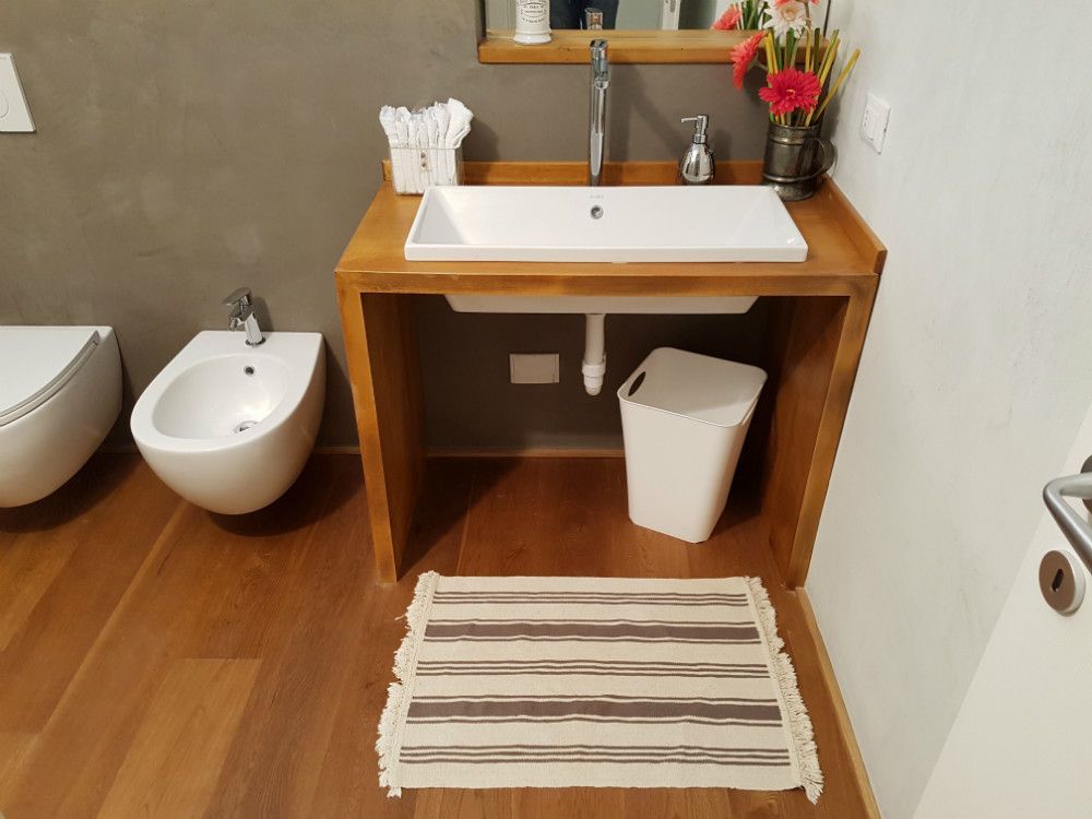 arredo bagno su misura in legno novi ligure