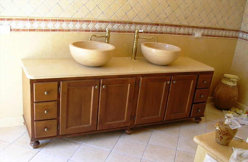 arredo bagno su misura in legno novi ligure