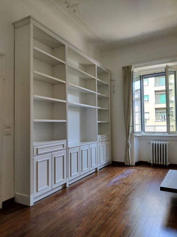 Arredo in legno zona giorno novi ligure