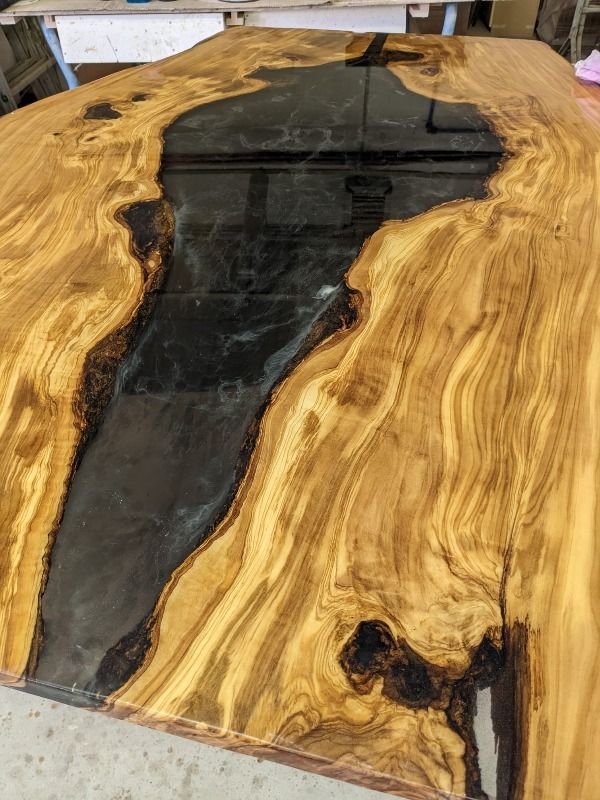 tavoli su misura in legno novi ligure