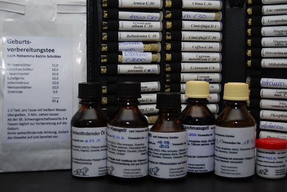 Alternative pflanzliche oder homöopatische Heilmittel.