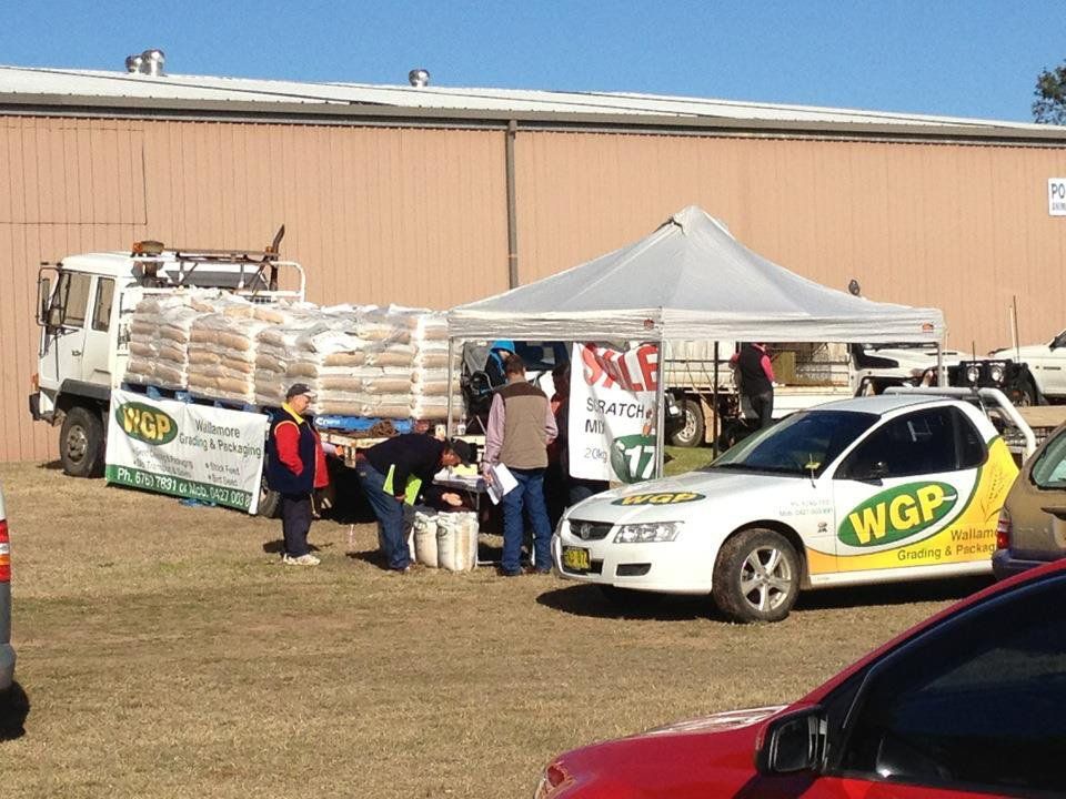 People Visit And Trade — Agricultural Supplies in Tamworth, NSW
