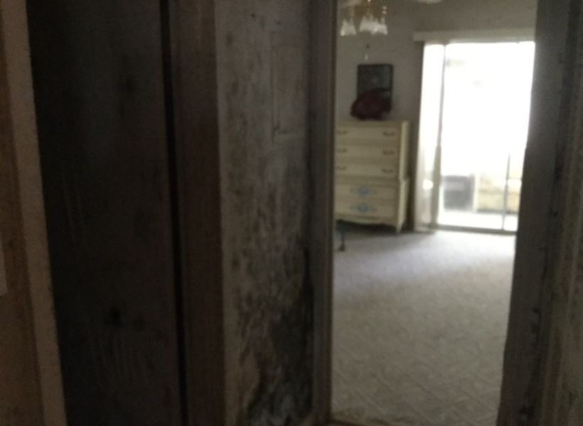 bedroom hallway-before