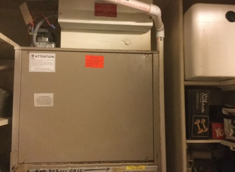 utility room-before 5