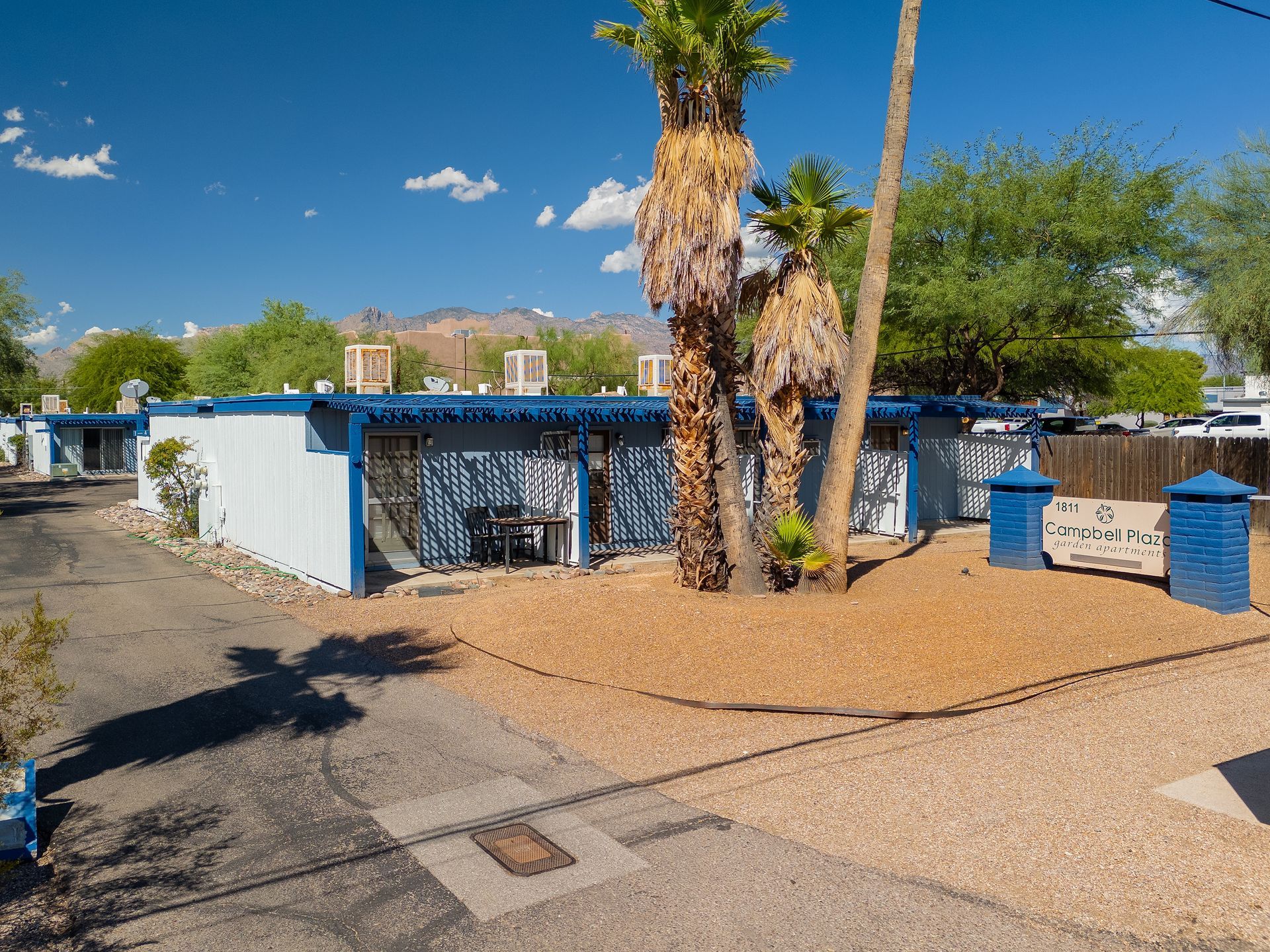 LaCroix Court Apartments