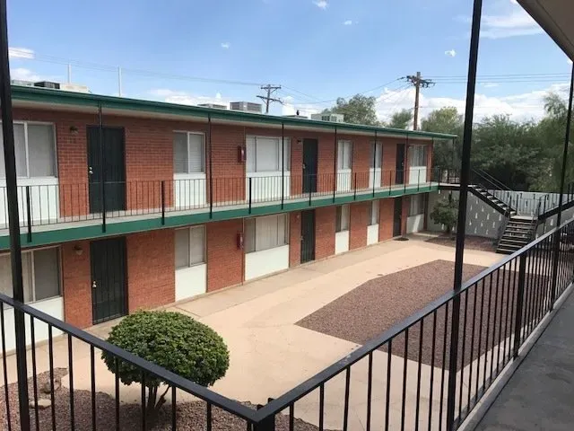 Normandie Apartments