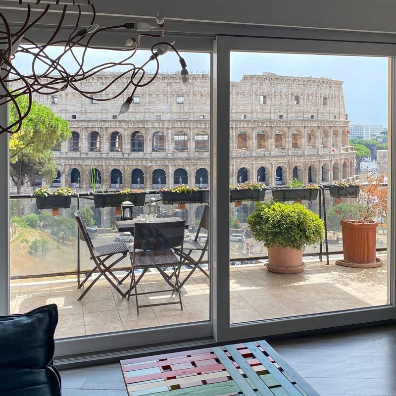 Un soggiorno con vista sul Colosseo