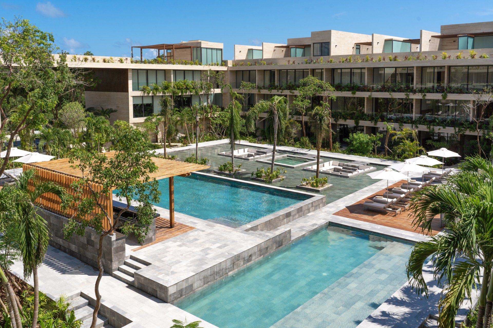 mistiq beach hotel tulum