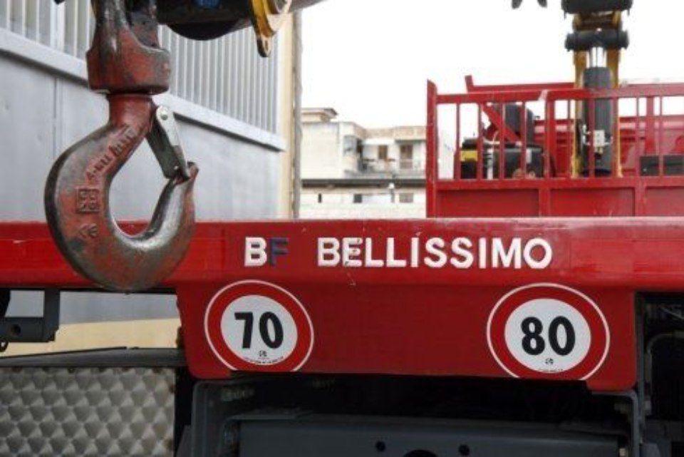 Mezzi pesanti per edilizia