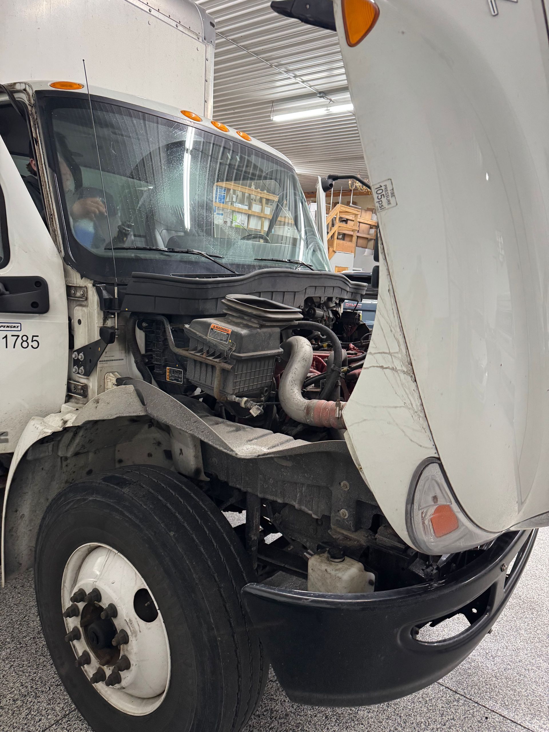 Box truck windshield replacement in Chicagoland & NWI