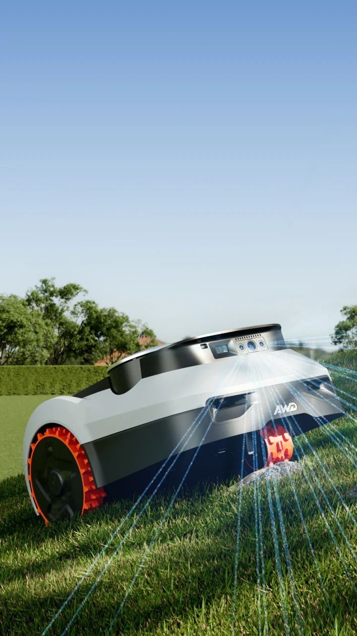 Robot tagliaerba sull'erba, la luce del sole che brilla sulla sua superficie, cielo azzurro sullo sfondo.