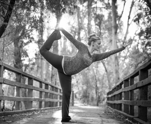 Online Yoga Australia personalised one on one yoga teaching and practice