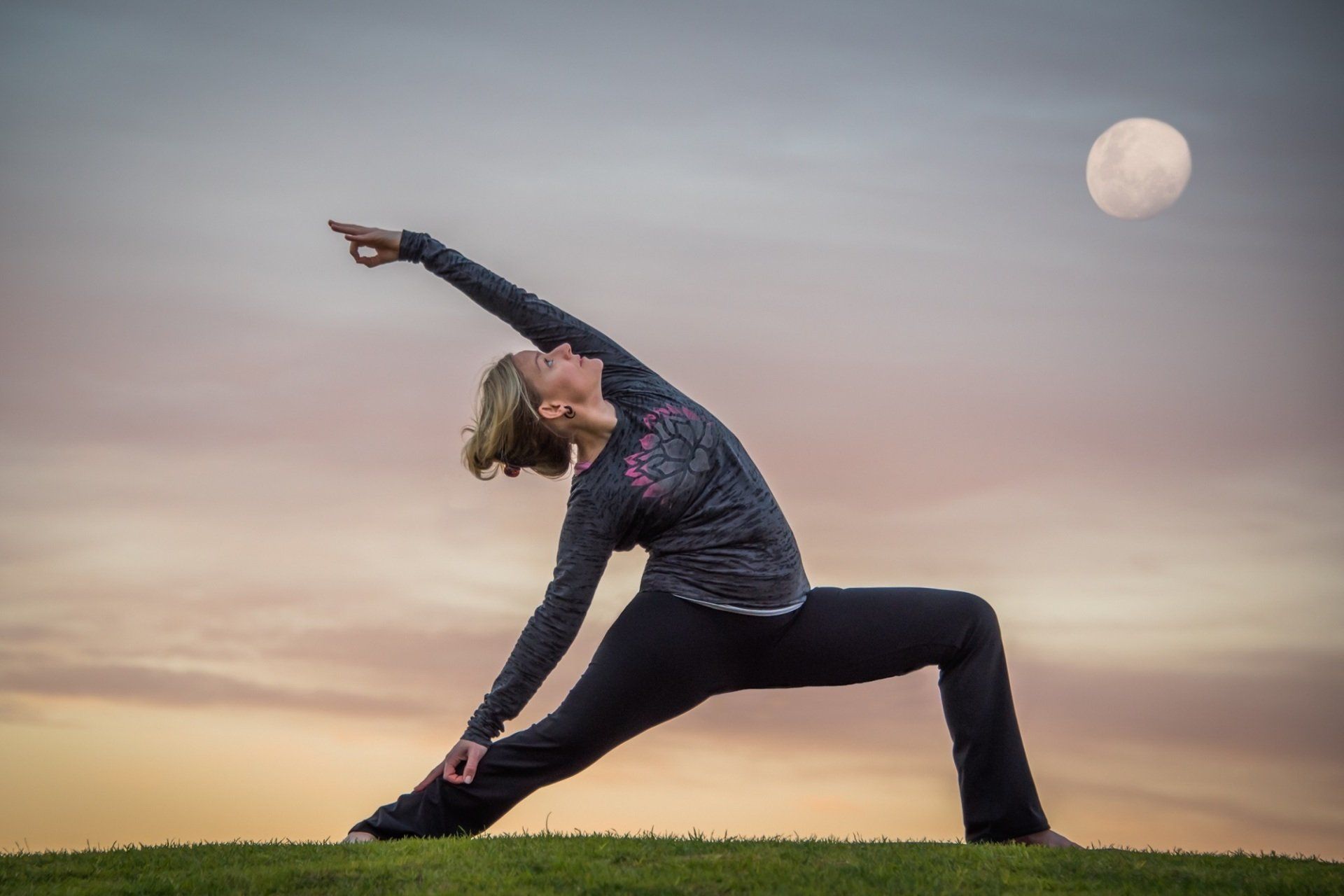 Online Yoga Australia personalised one on one yoga teaching and practice