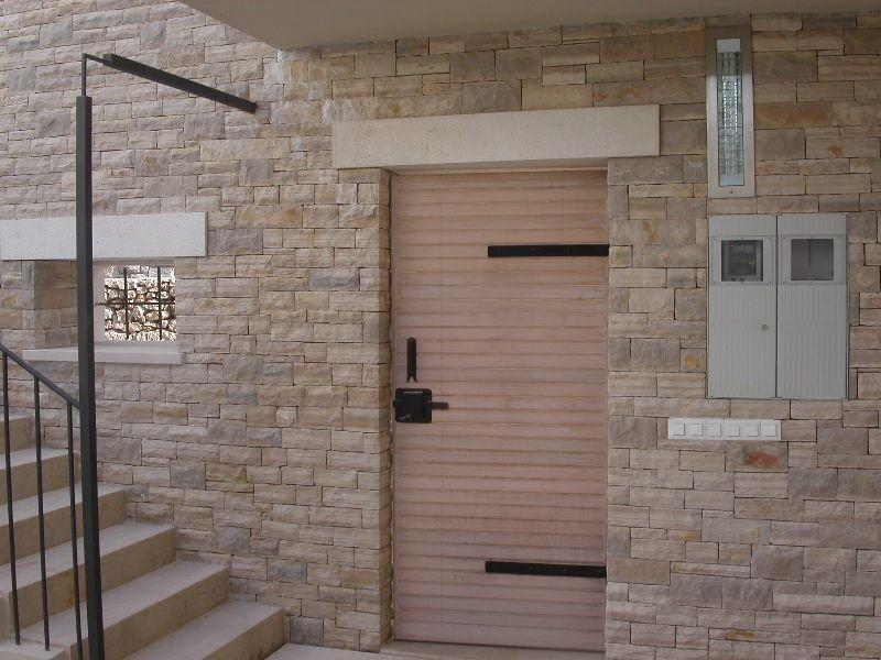 Balkan Coursed Limestone Mix Cladding