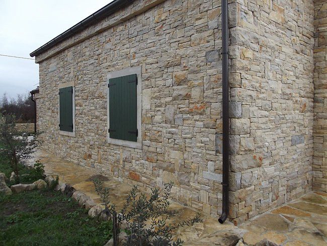 Balkan Coursed Limestone Cladding