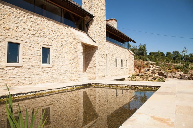 Natural Random Coursed Limestone