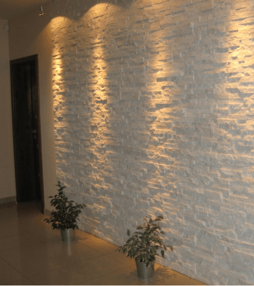 Blanco stone cladding at close range