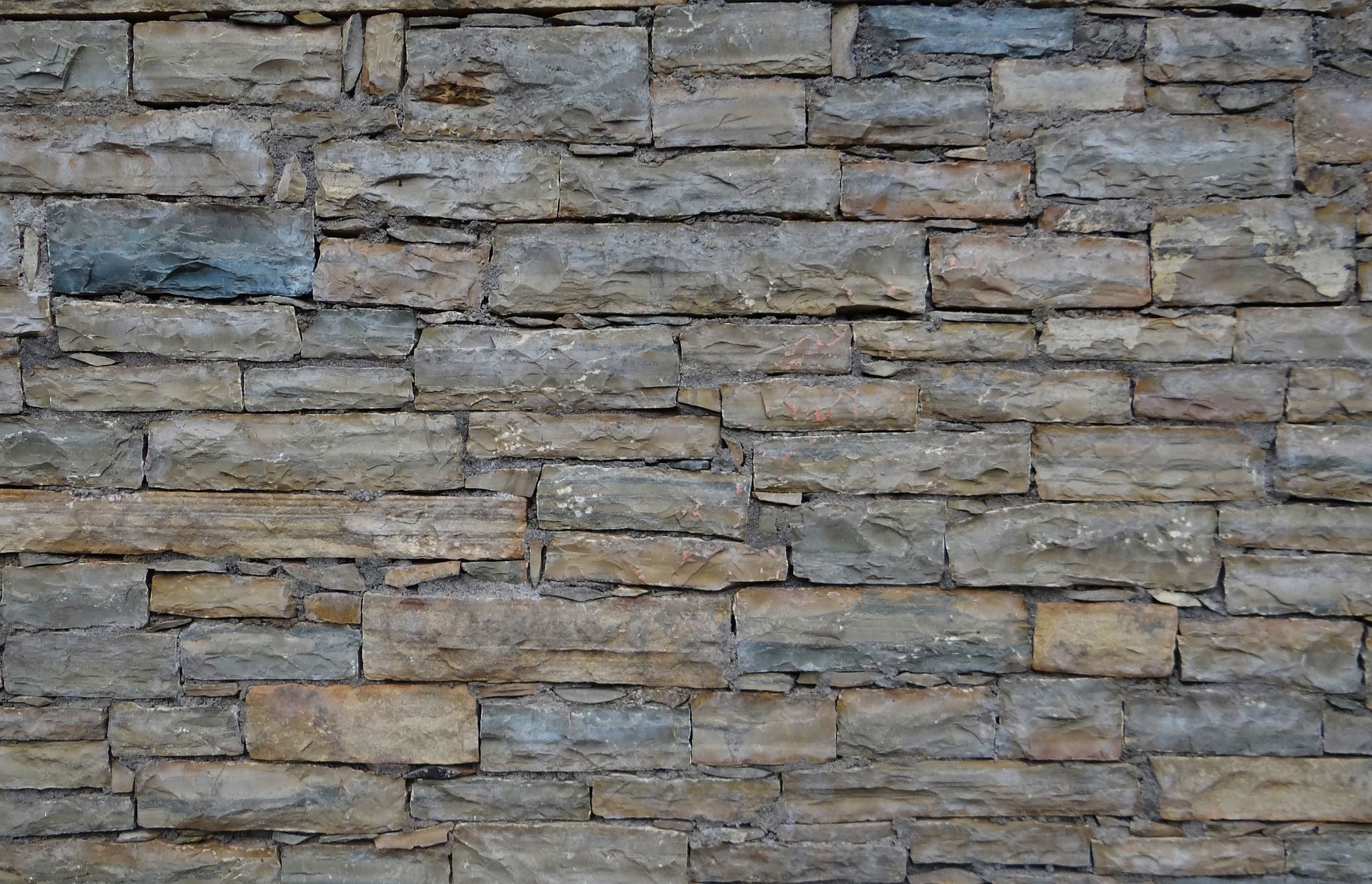 Natural stone is one of the most popular materials used both indoors and outdoors. But how is it mad