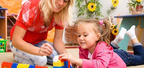 Babysitter providing educational and engaging childcare solution in Southbury, CT