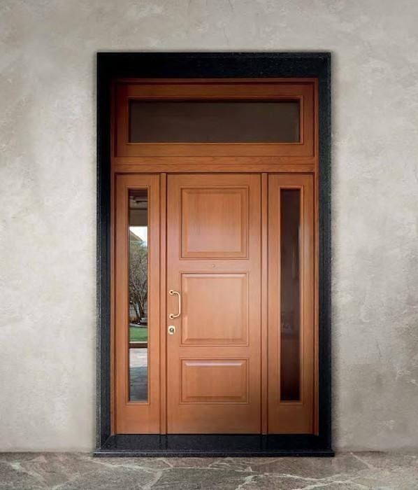 Porta con struttura in legno e vetro