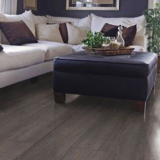 Soggiorno con parquet laminato
