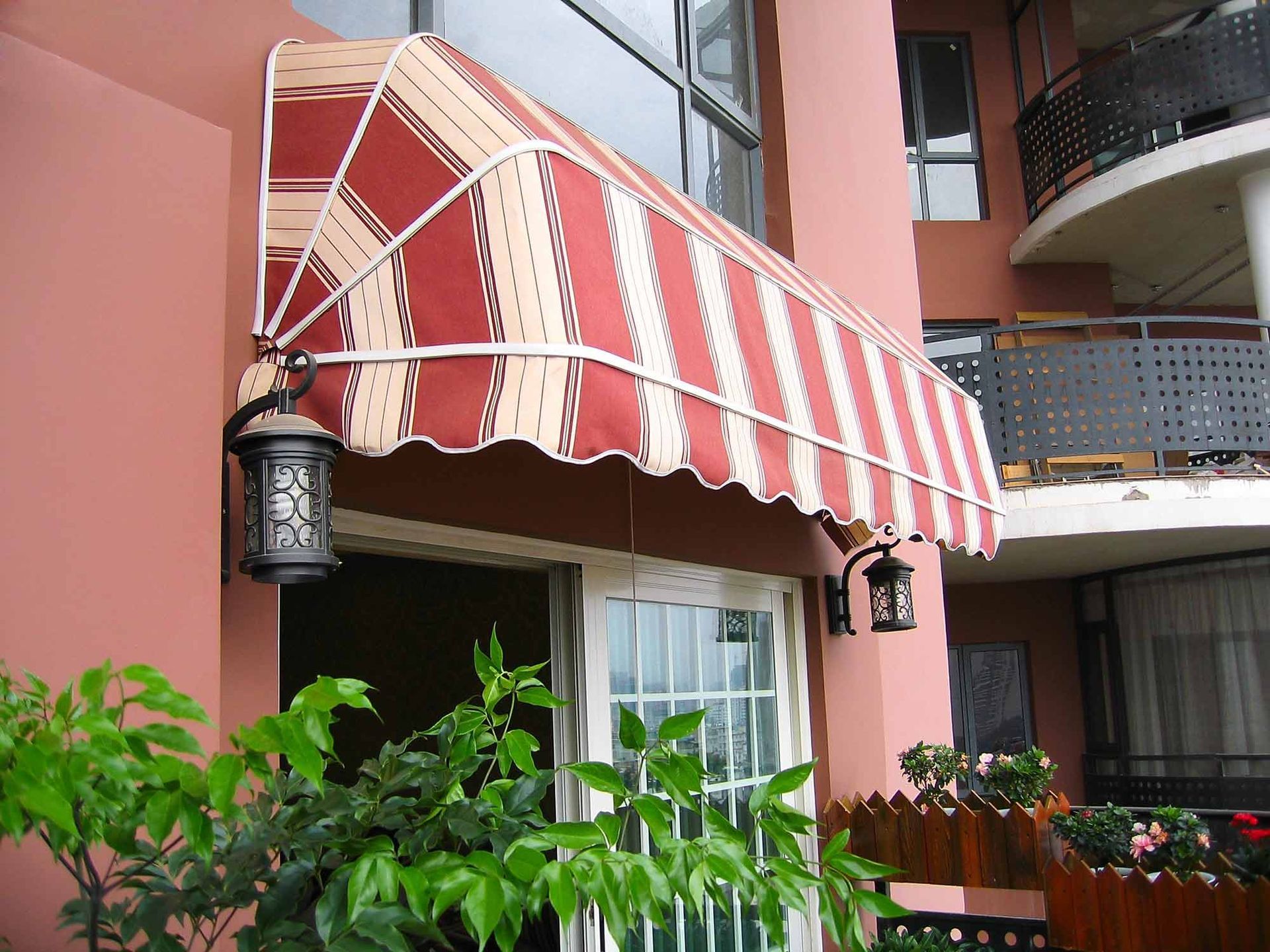 White And Red Patio Roof - Shutters & Louvres | Tamworth