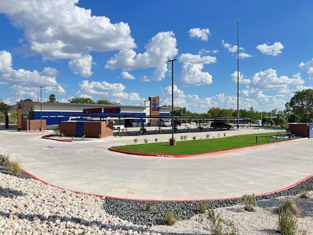 Kwik-n-Clean Car Wash Best carwash in San Antonio Texas. roadrunner in texas