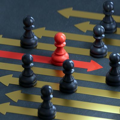 Chess pieces and arrows.