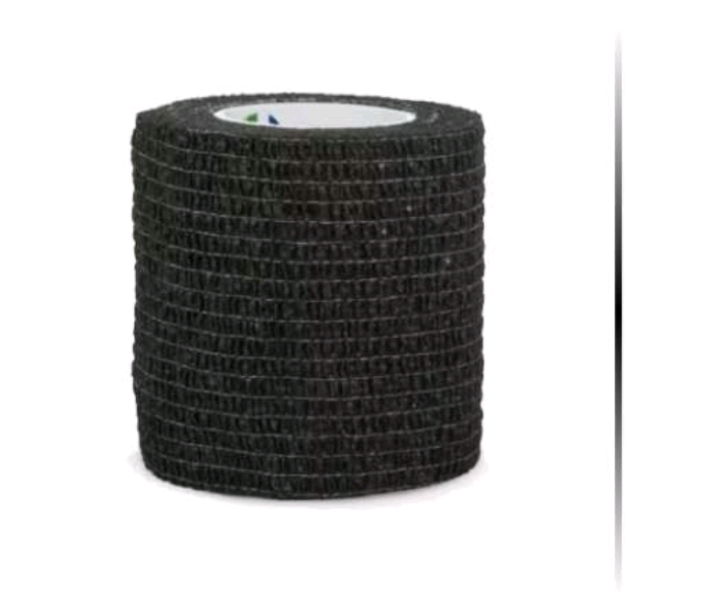 Rollo de vendaje cohesivo de color negro.