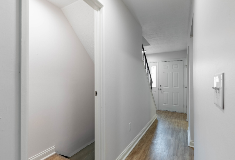 Rocky Creek Townhouse Apartments hallway