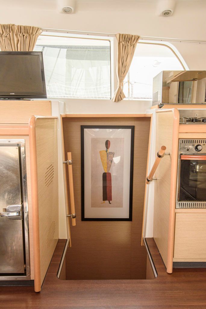 1.) Innenansicht der enjala, Lagoon 440