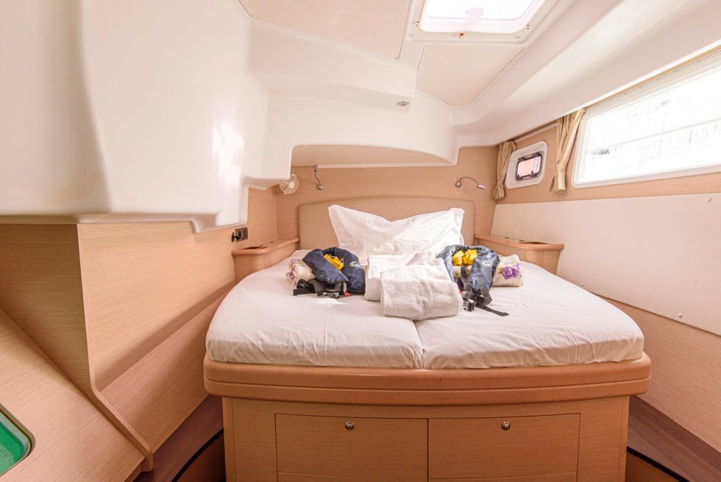 7.) Innenansicht der enjala, Lagoon 440