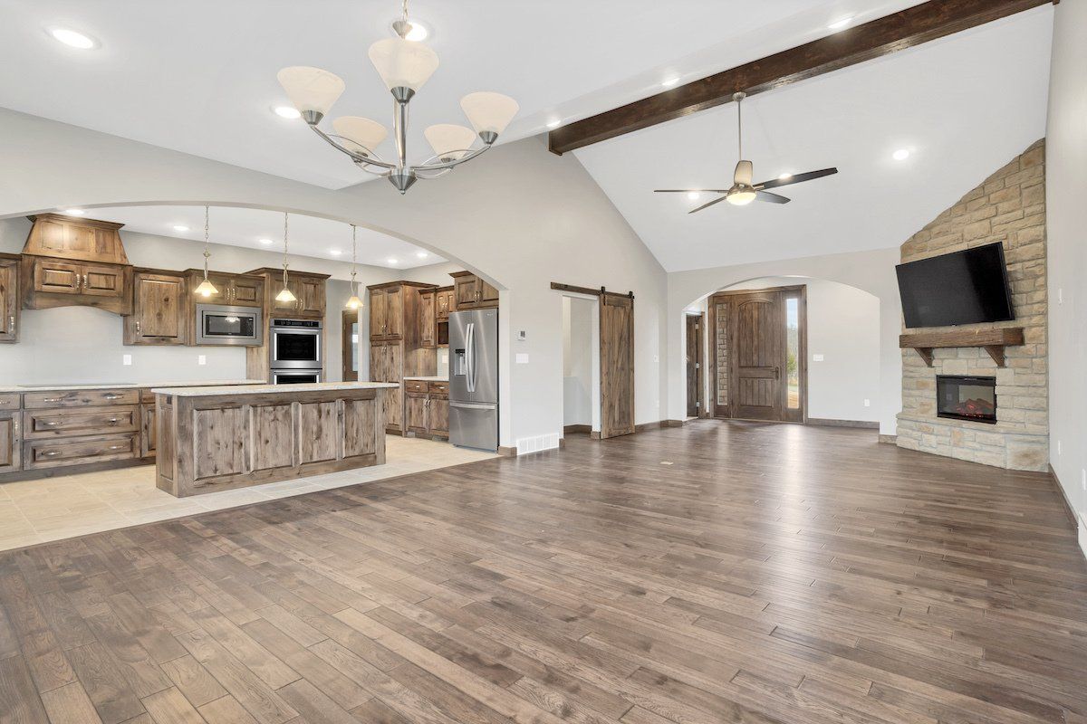 Dowd Brothers Gives the Best in Southeast Missouri Home Additions, Like This Spacious Living Room