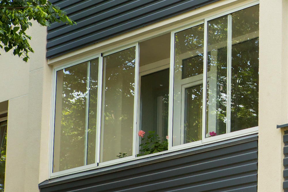 Balkonų stiklinimas