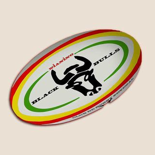 Le ballon des Black Bulls Rugby Nianing