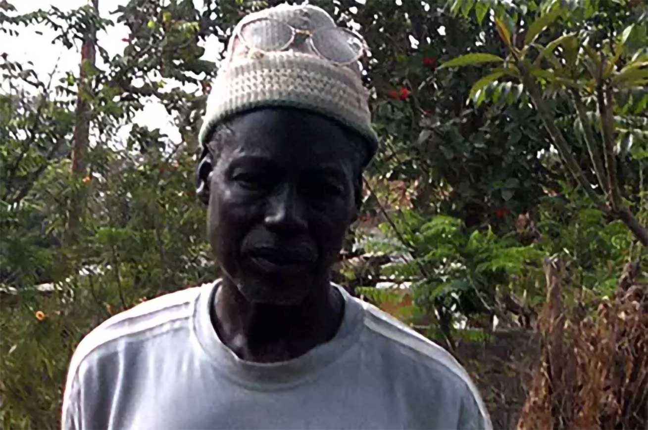 Horticulteur Birame Diouf à Nianing au Sénégal