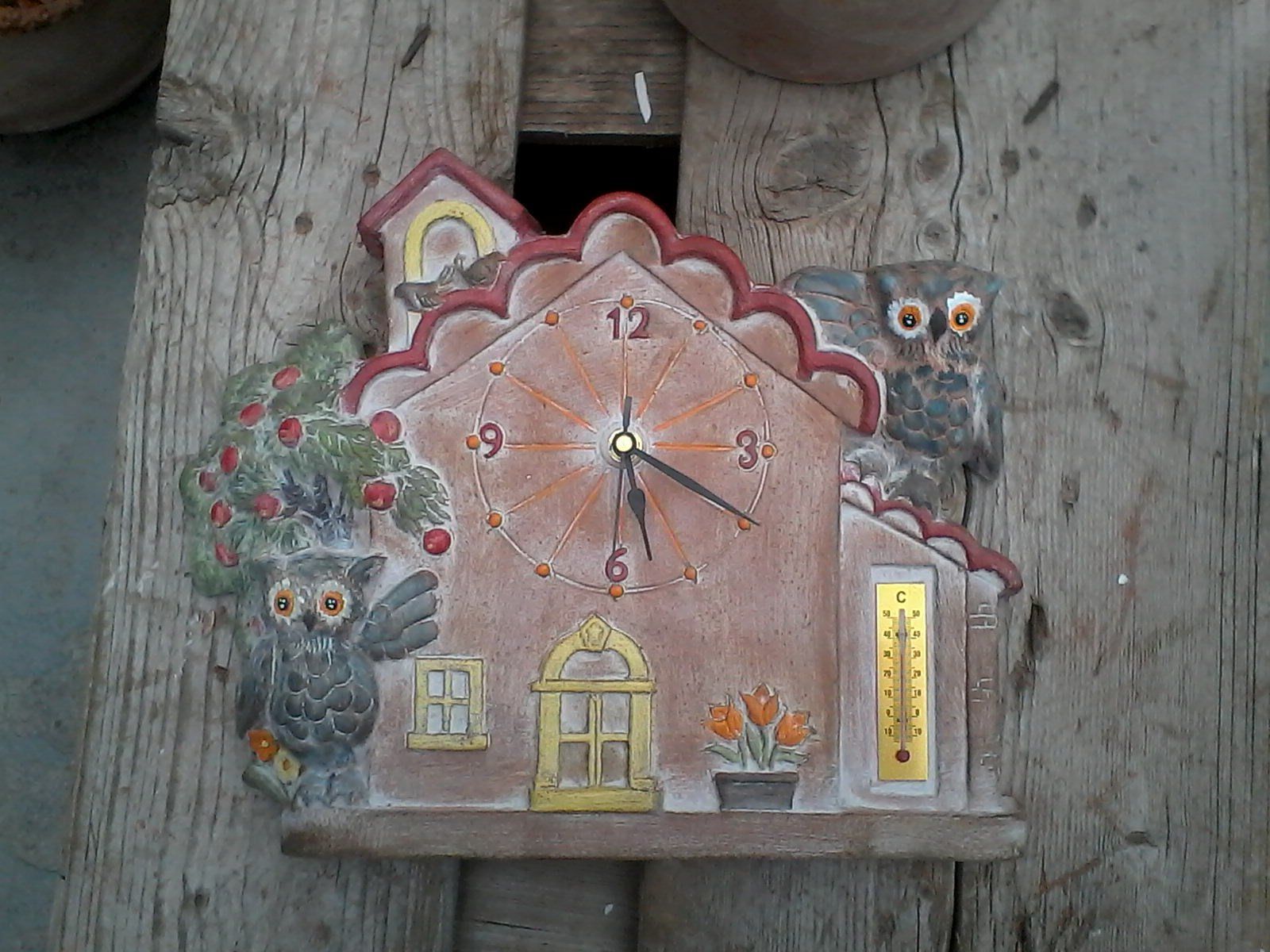orologio in terracotta