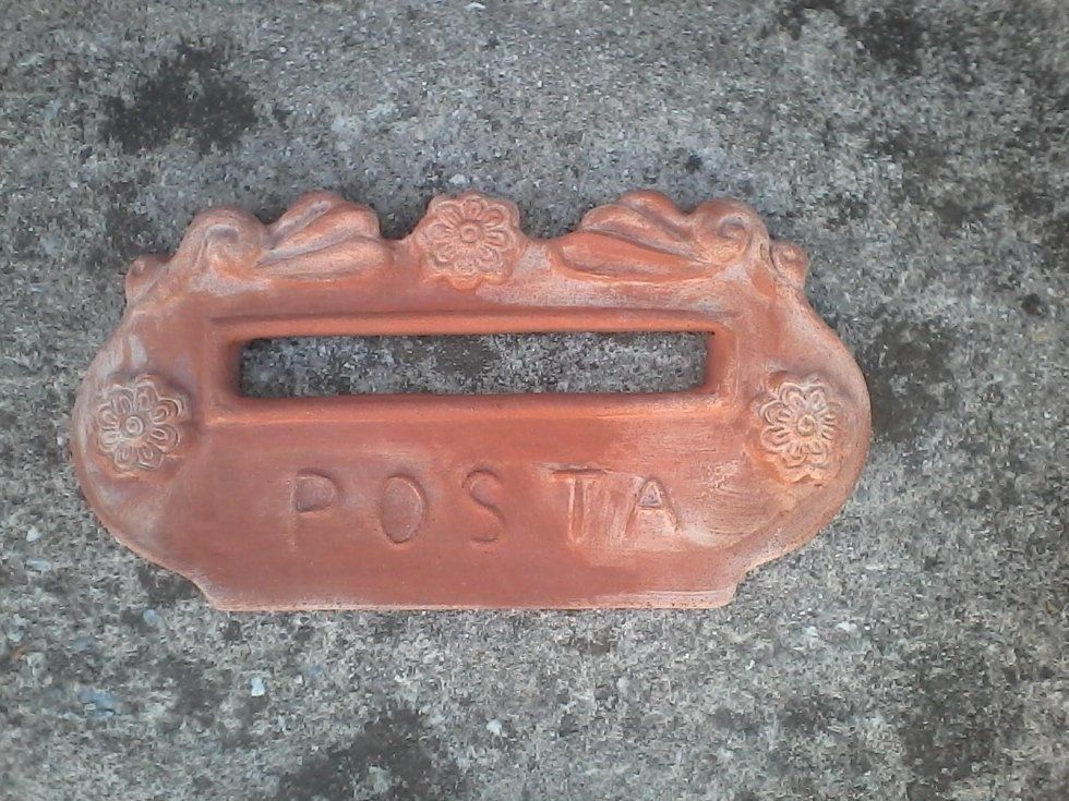 Cassette postali in terracotta 4