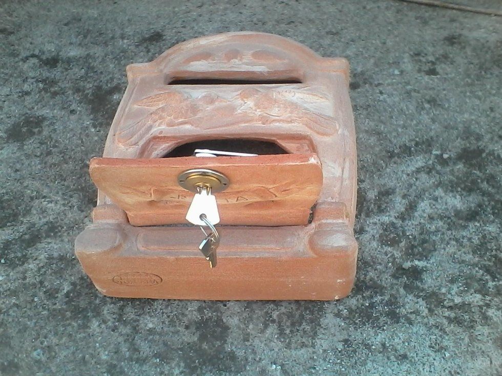 Cassette postali in terracotta 2