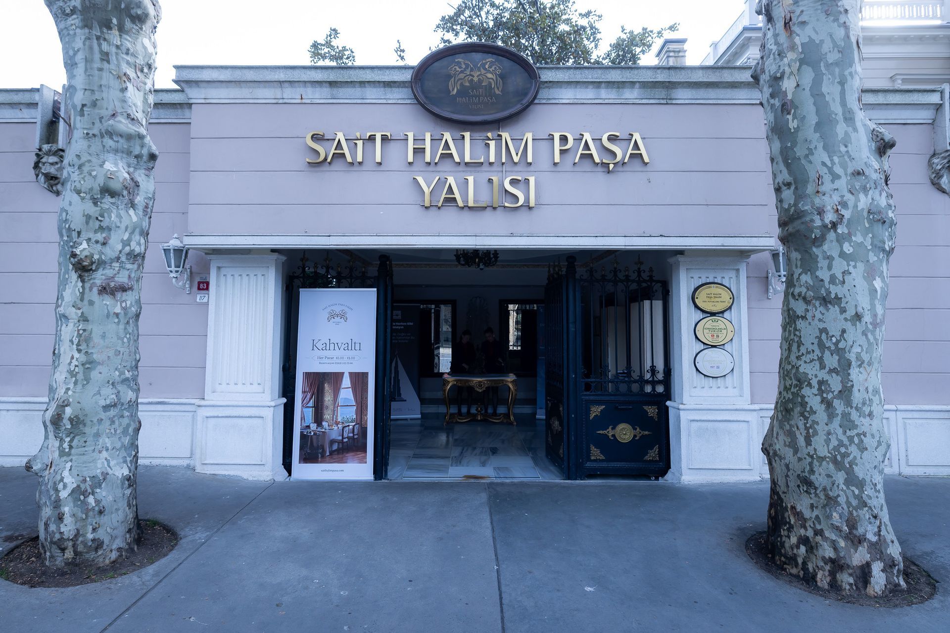 Hillary Event Istanbul