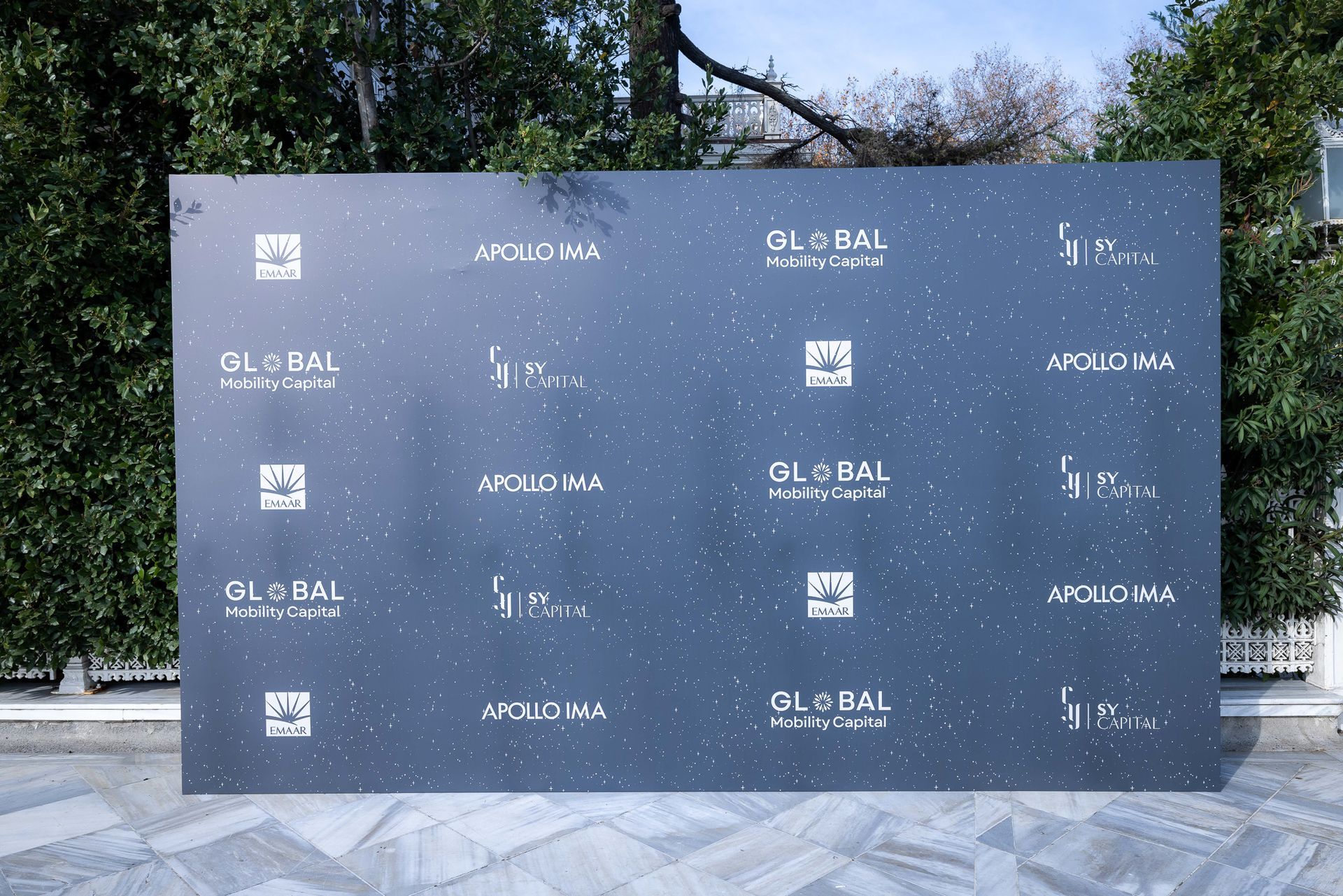 Hillary Event Istanbul