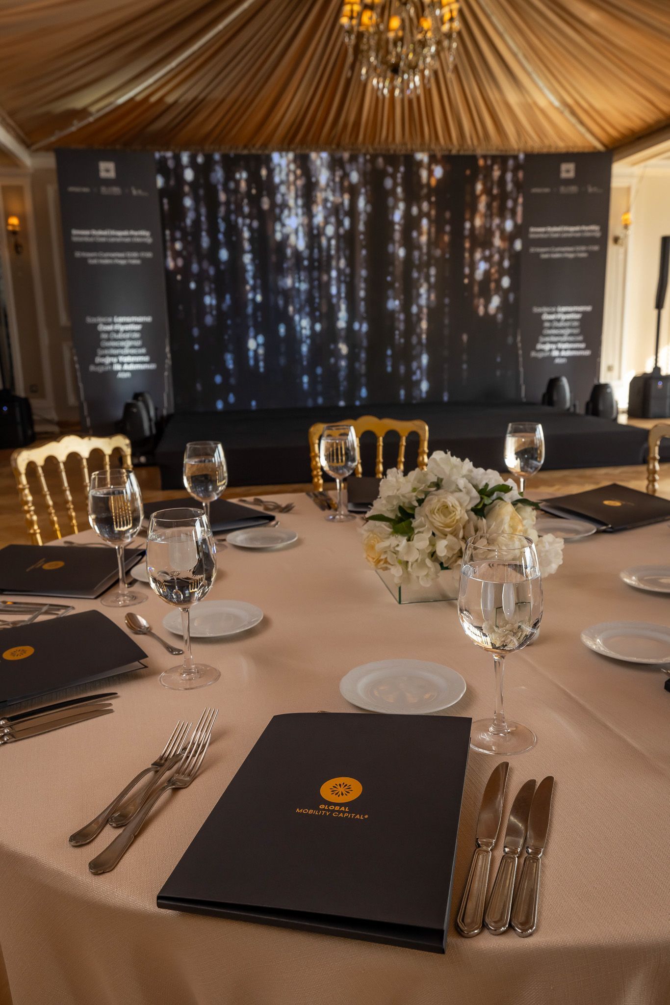 Hillary Event Istanbul