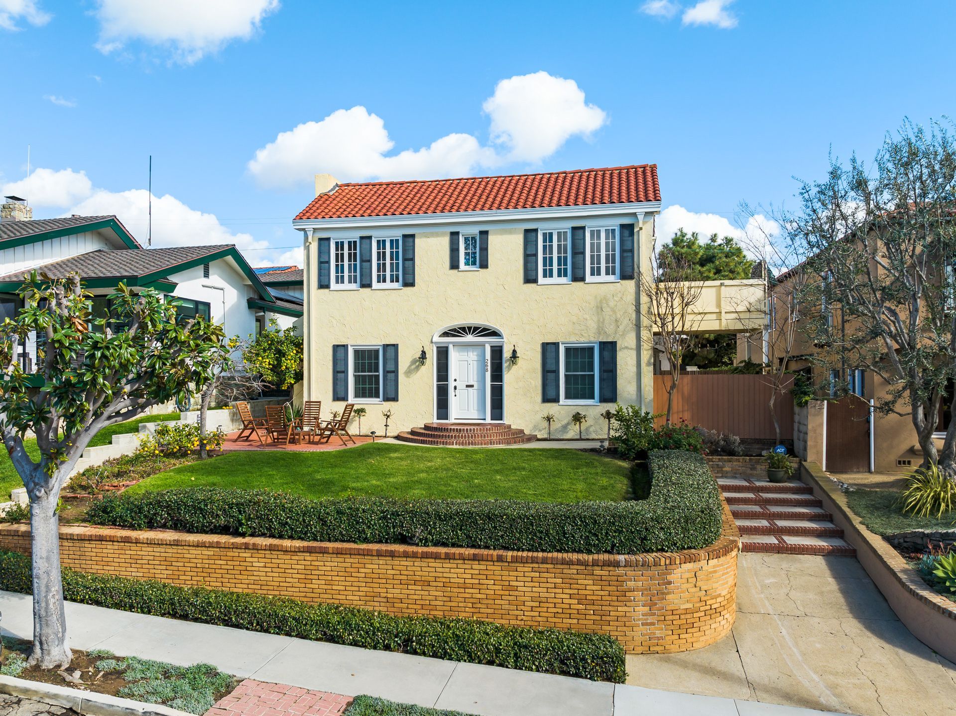 268 St. Joseph Avenue - Exterior Photo