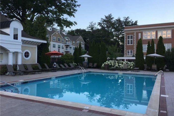 Quaker Green Interior